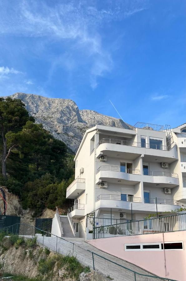 Apartments Coric Baska Voda Luaran gambar