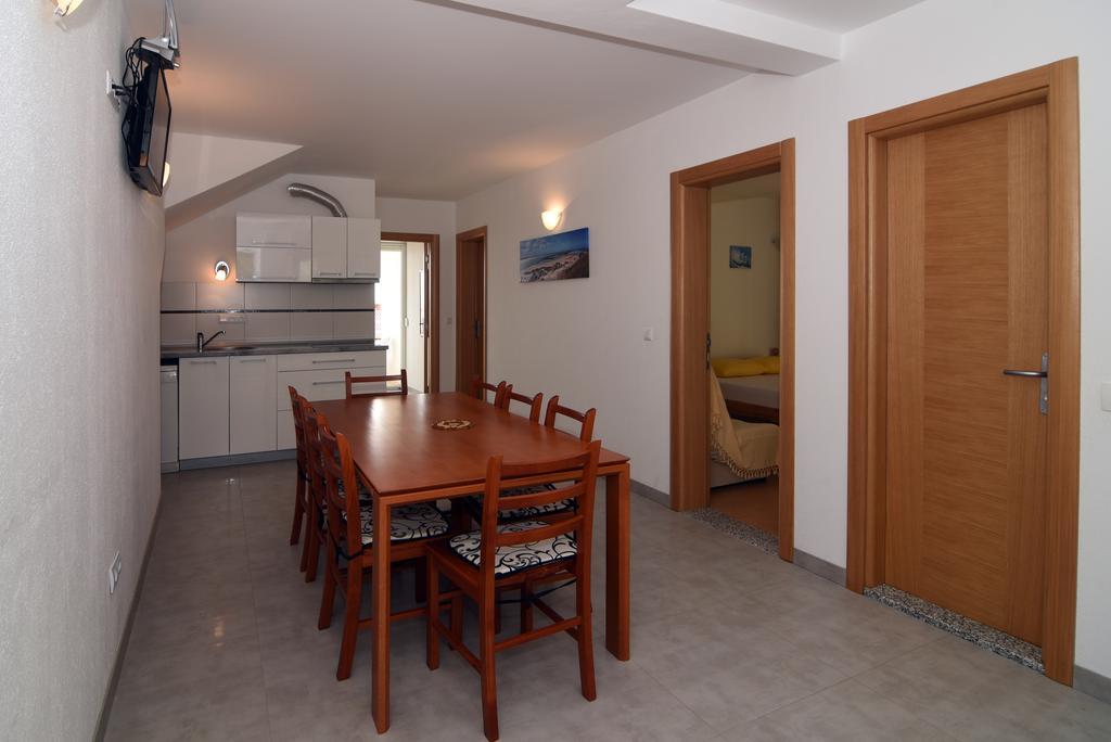 Apartments Coric Baska Voda Luaran gambar