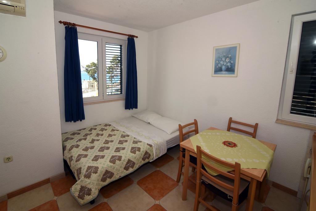 Apartments Coric Baska Voda Luaran gambar