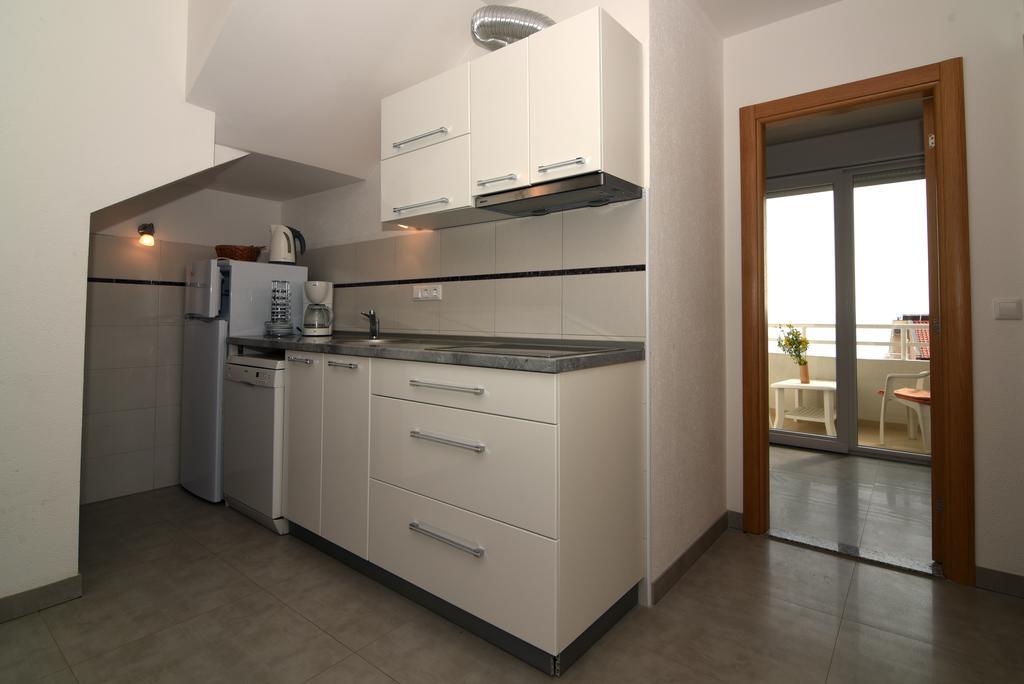 Apartments Coric Baska Voda Luaran gambar