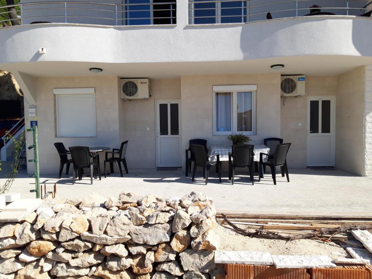 Apartments Coric Baska Voda Luaran gambar